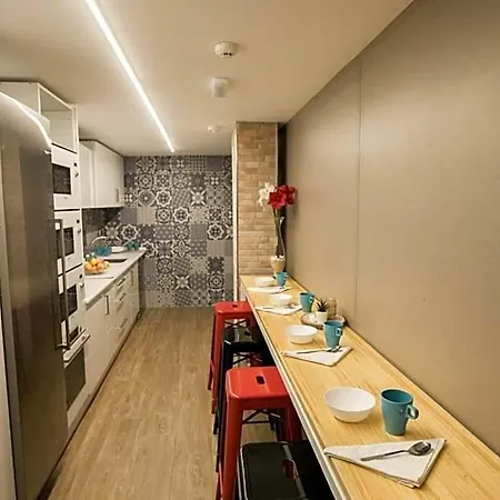 Thostel Otel