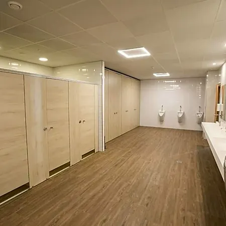 Otel Thostel *